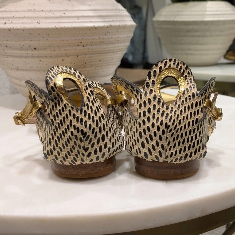 Lola Cruz Animal Print Metallic Gold Sandals Women's 37 Flat Butterfly Leather